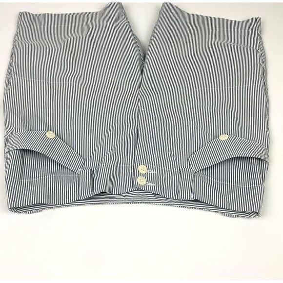 Nike Golf Livestrong Dri Fit Striped Shorts Womens 8 Gray White Classic Rise AJ0 - Picture 2 of 9